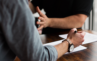 關(guān)務(wù)顧問(wèn)團(tuán)隊(duì)